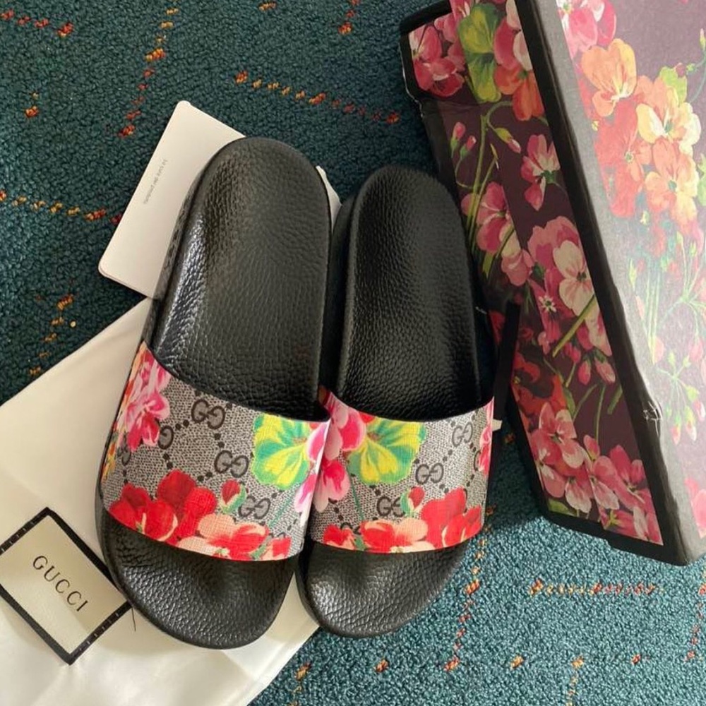 Gucci slides